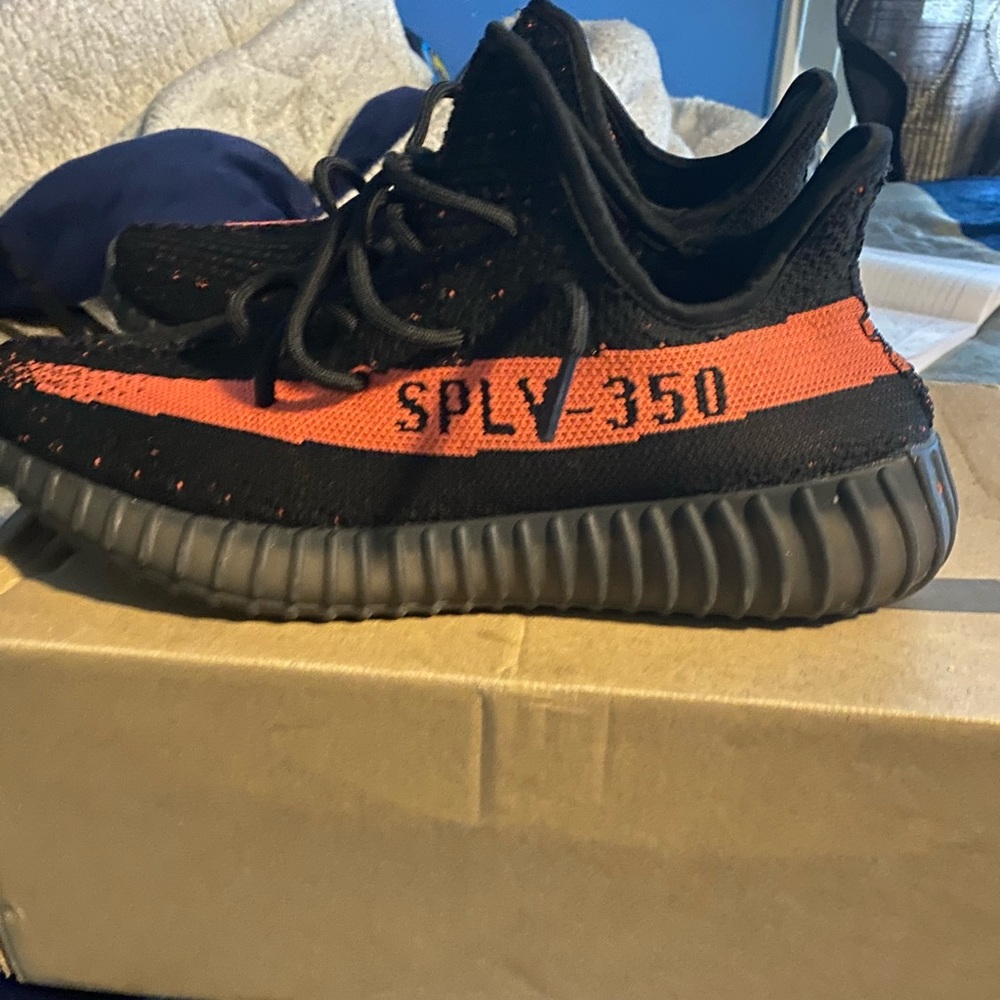 Yeezy boost 350 core black